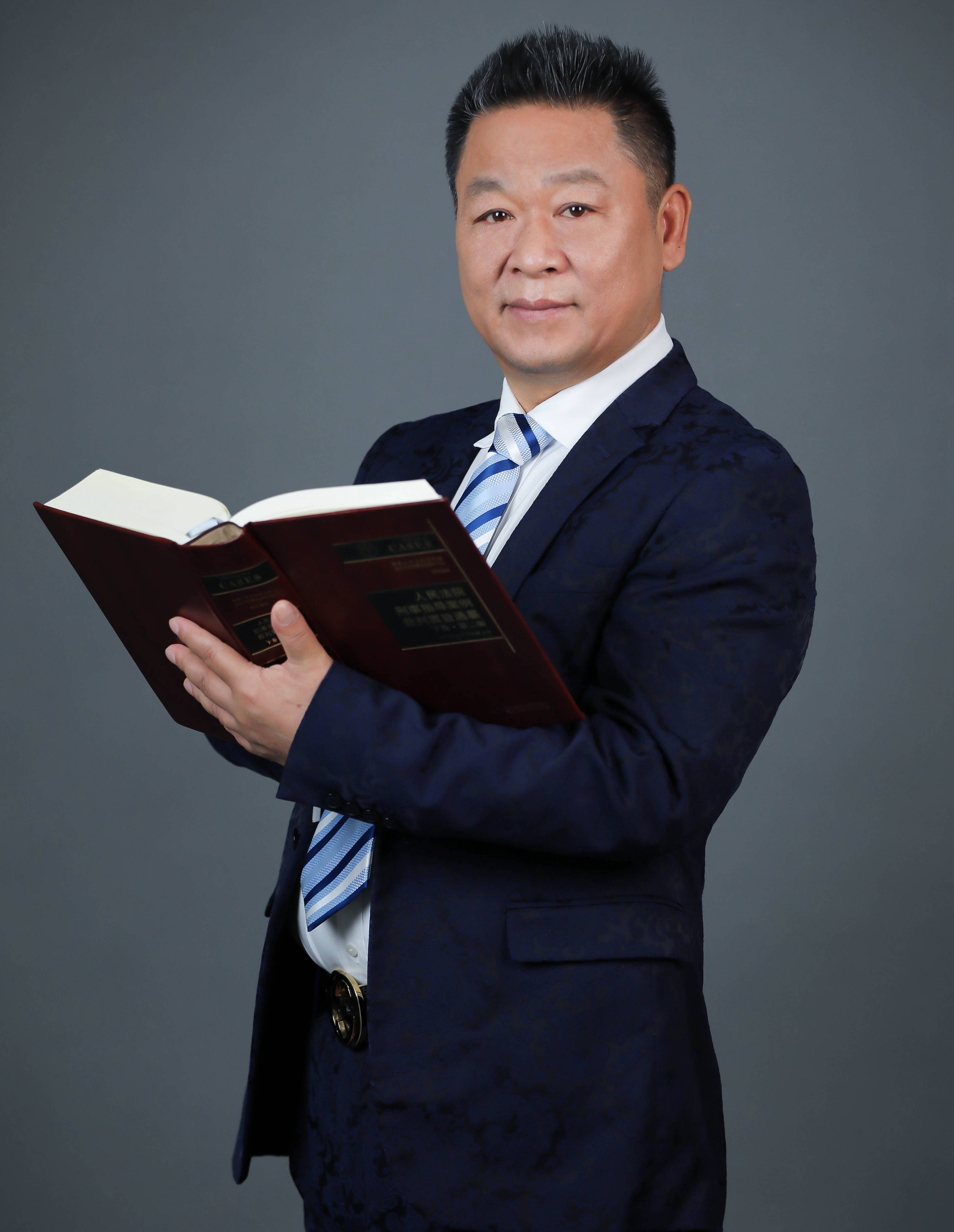 韓寶玉律師照片