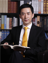 楊永嘉律師照片