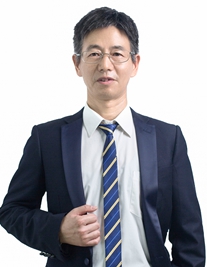 王忠明律師照片